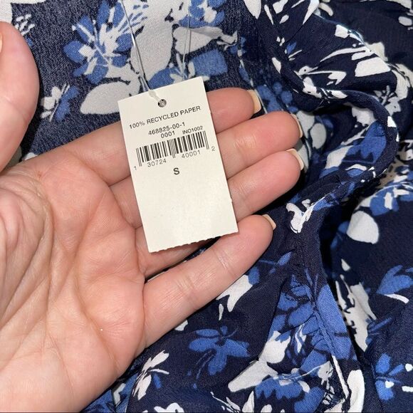 NWT Navy Blue Floral Gap Flutter Sleeve Dress Small - Picture 3 of 5